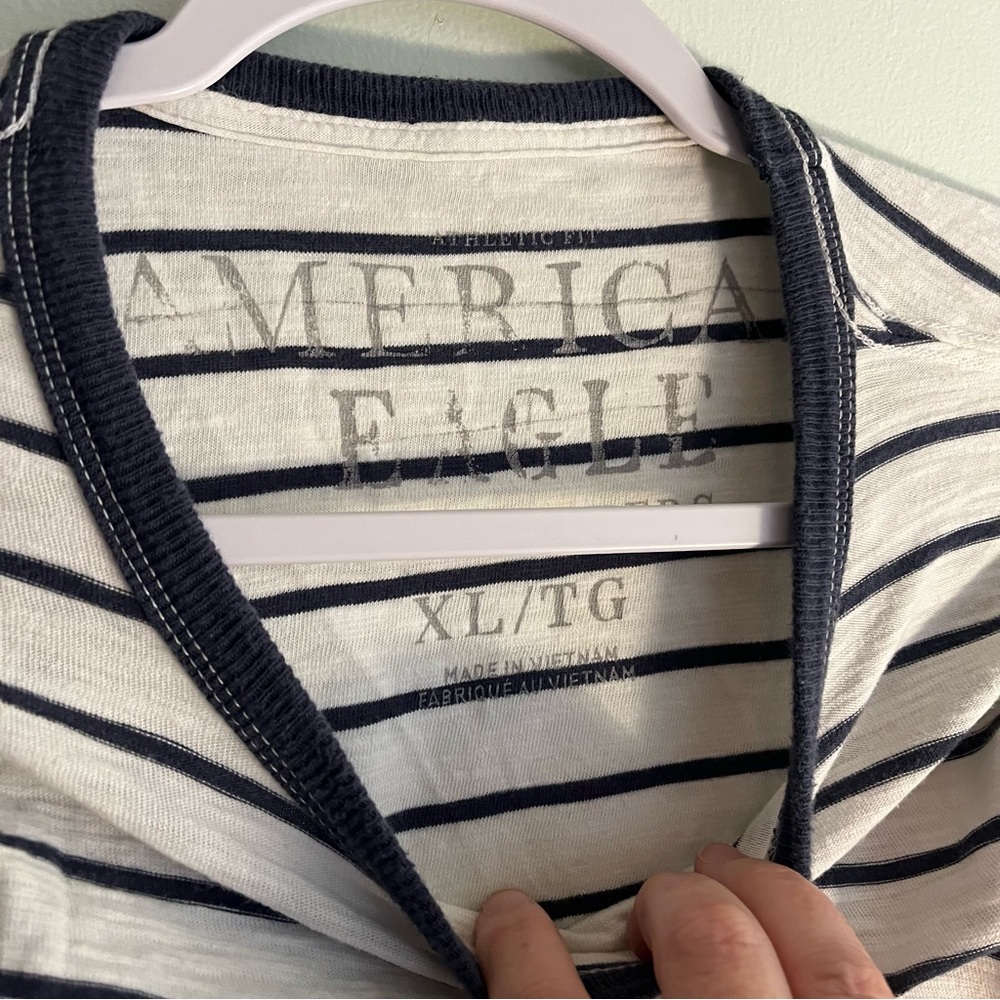 American Eagle XL long sleeve shirt - Picture 3 of 3